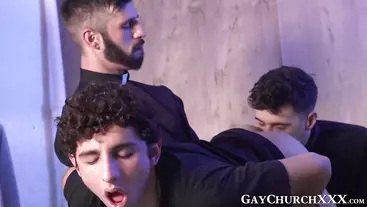 Young catholic caught jerking off and threeway rawpounded