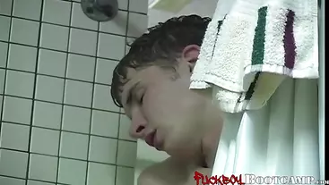Twink sucks dick before his anal hole is banged missionary