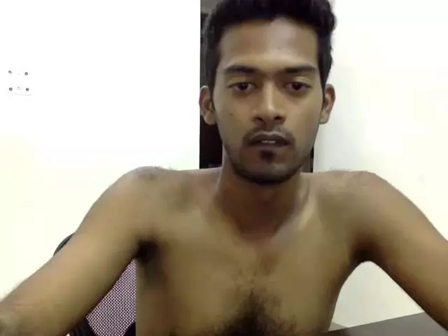 640px x 480px - Hot indian man naked in room intermittently showing his - Gay Porn