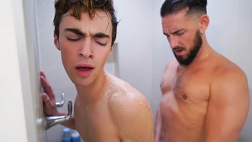 Daddy owns his sons bubble butt, eats it up and bangs it in the shower!