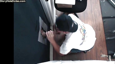 Gloryhole bottom DILF fucked at home after giving head