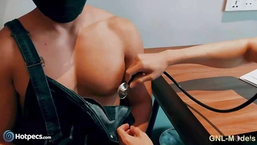 Doctor, please check my pecs! Hot Vid921 GNL-Models, made for nipple play lovers!