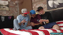 Big dick twinks threesome and cumshot